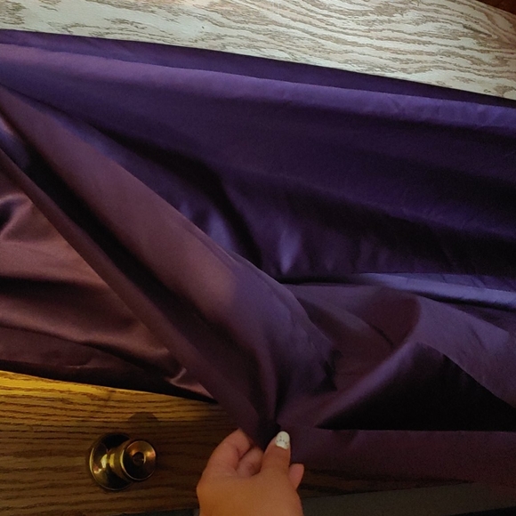 Dress - Picture 7 of 9